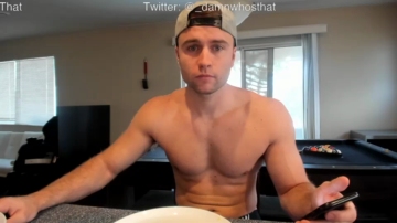 Damn_Whos_That  19-10-2021 video athletic